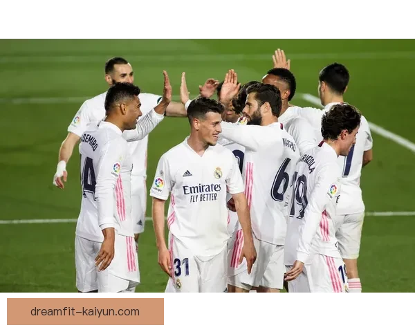 勒沃库森后防线再度彰显实力，迎战劲敌表现稳健值得关注