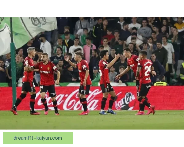 久保建英与奥亚萨瓦尔的默契搭档在新赛季表现值得关注